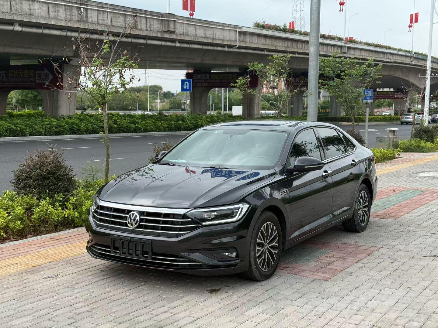 Volkswagen Sagitar