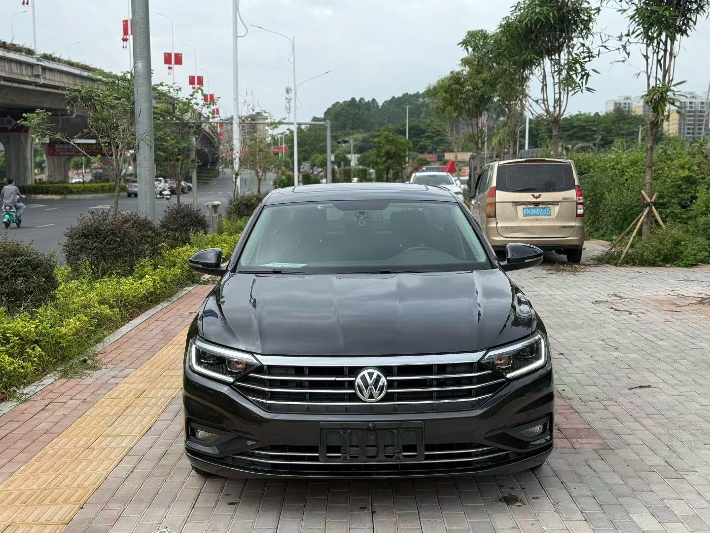 Volkswagen Sagitar