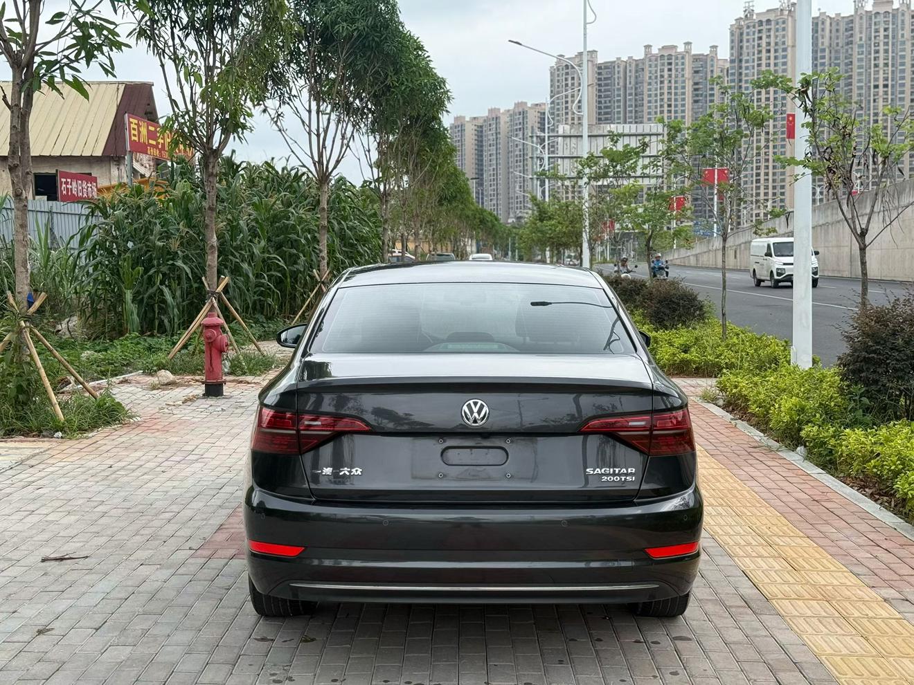 Volkswagen Sagitar