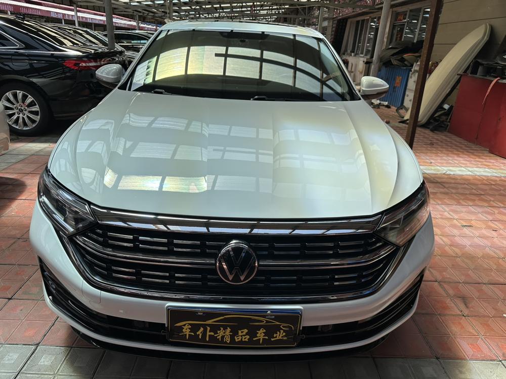 Volkswagen Sagitar