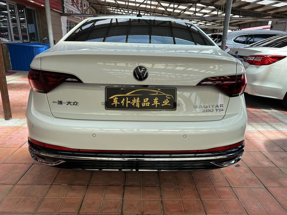 Volkswagen Sagitar
