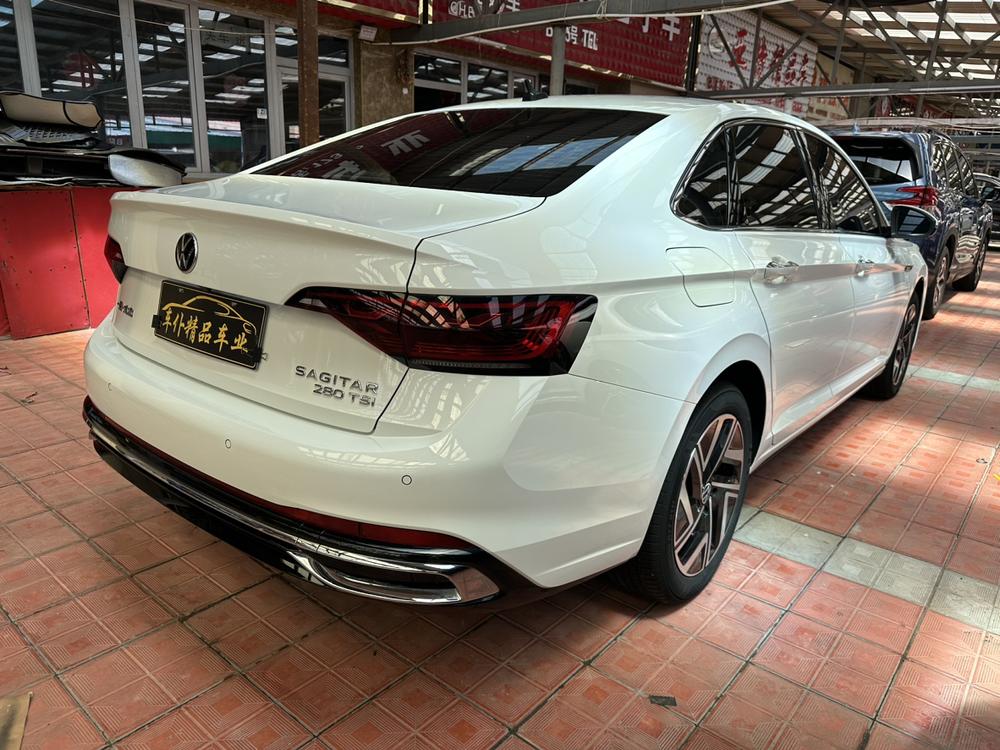 Volkswagen Sagitar