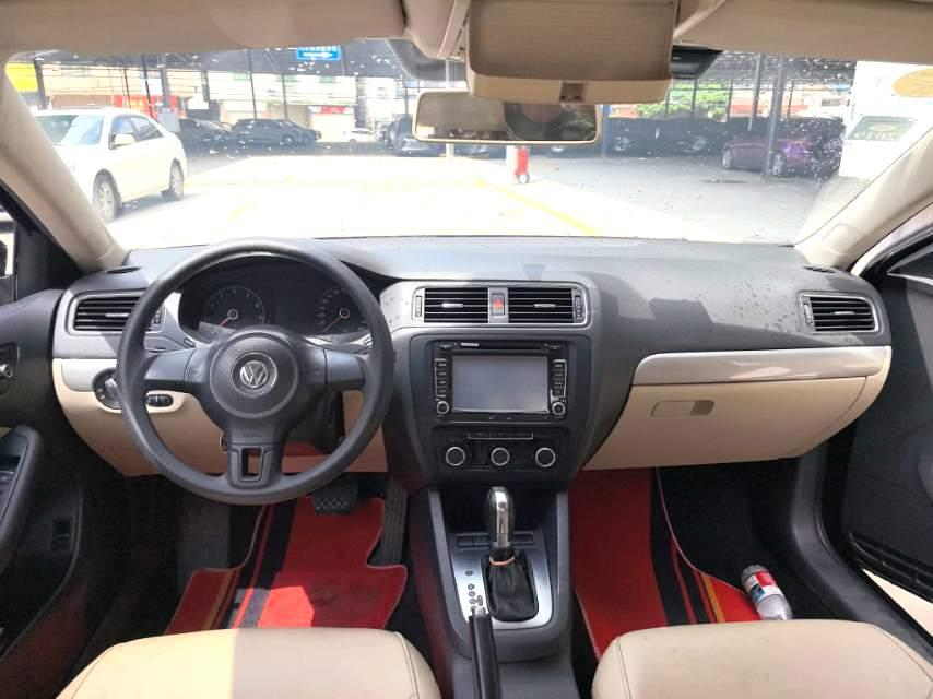 Volkswagen Sagitar