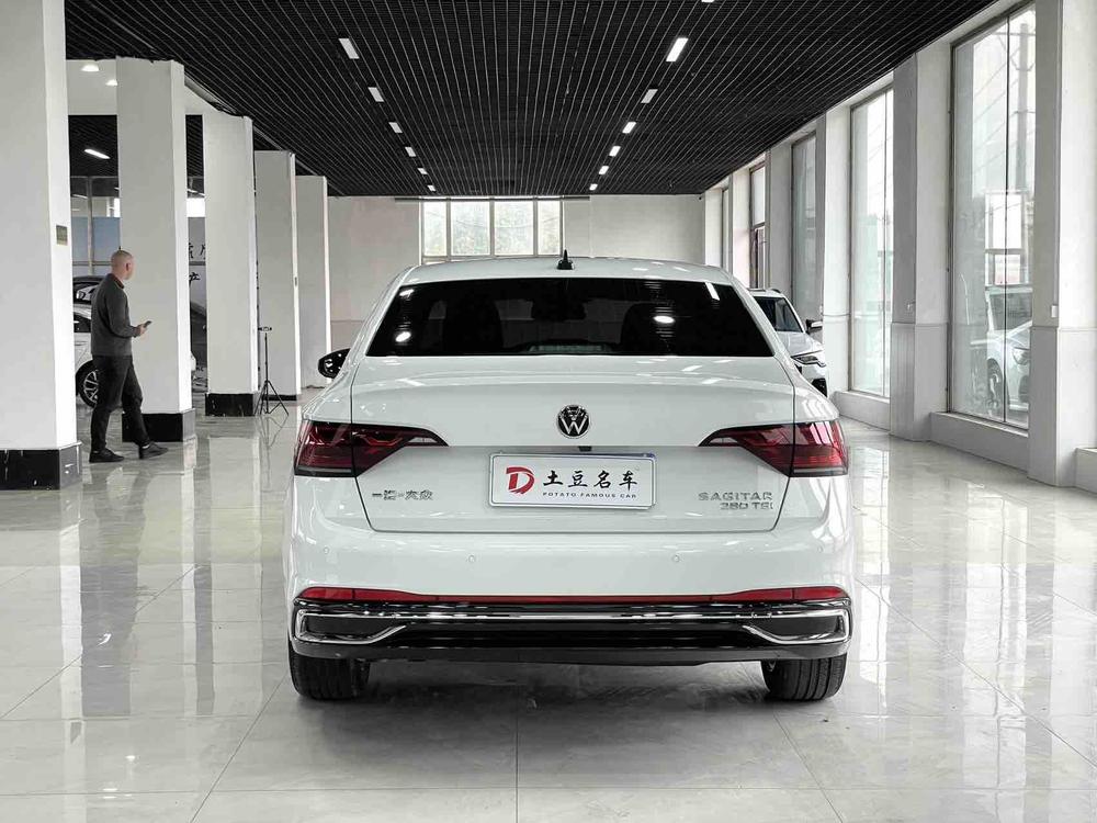 Volkswagen Sagitar