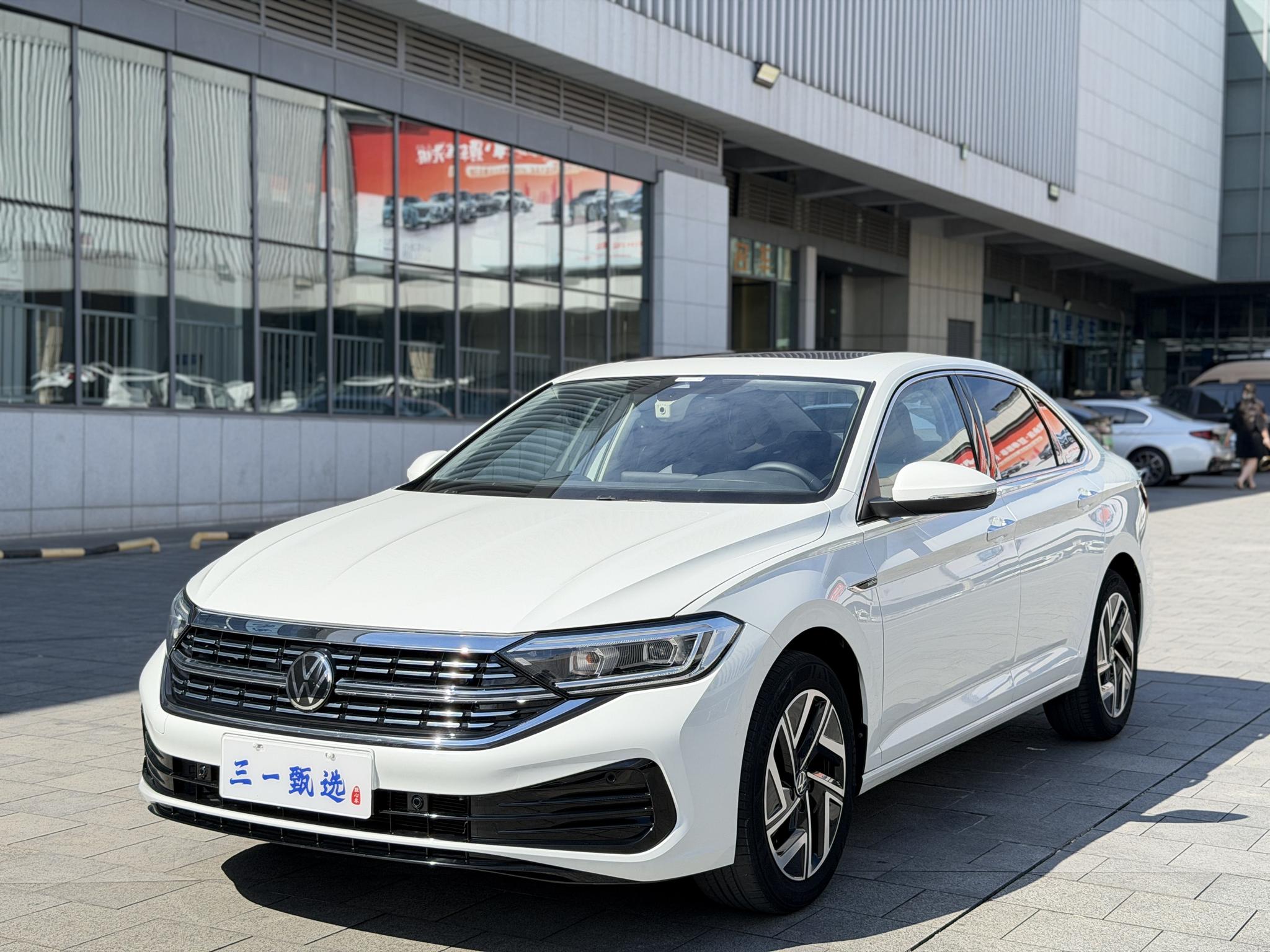Volkswagen Sagitar