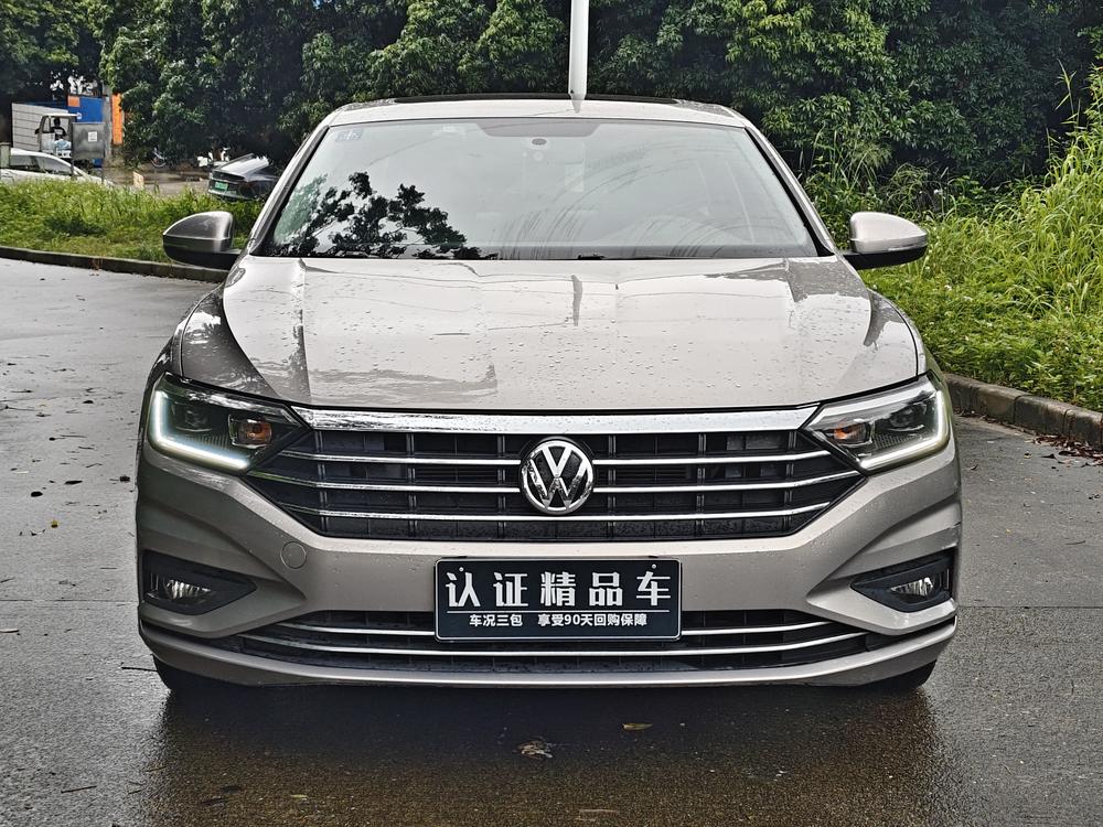 Volkswagen Sagitar