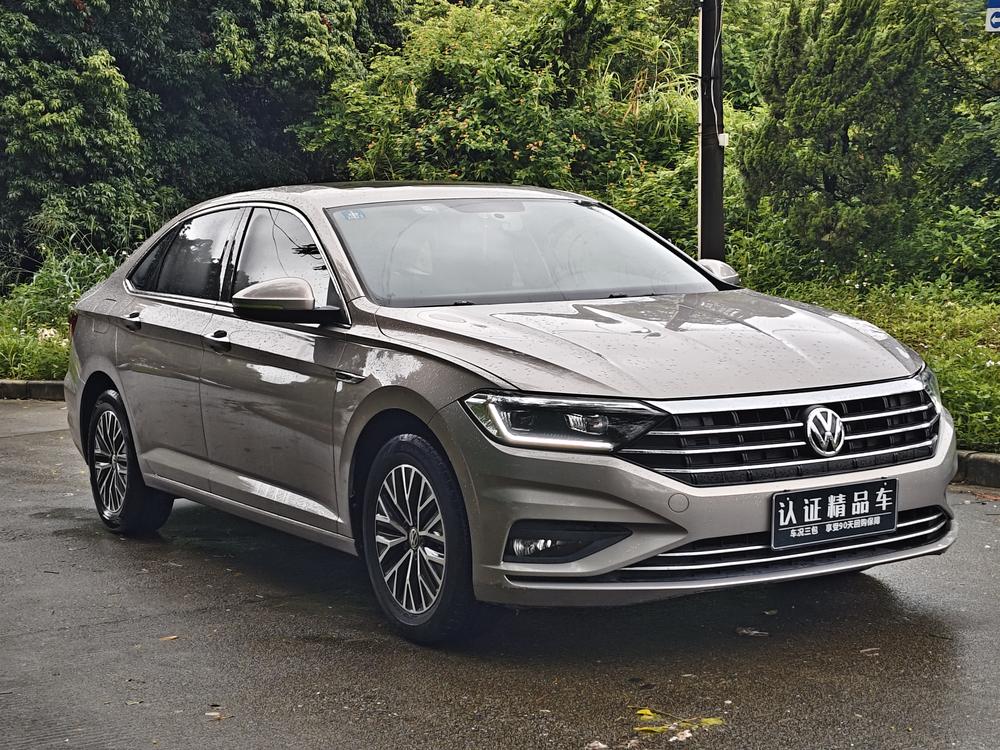 Volkswagen Sagitar