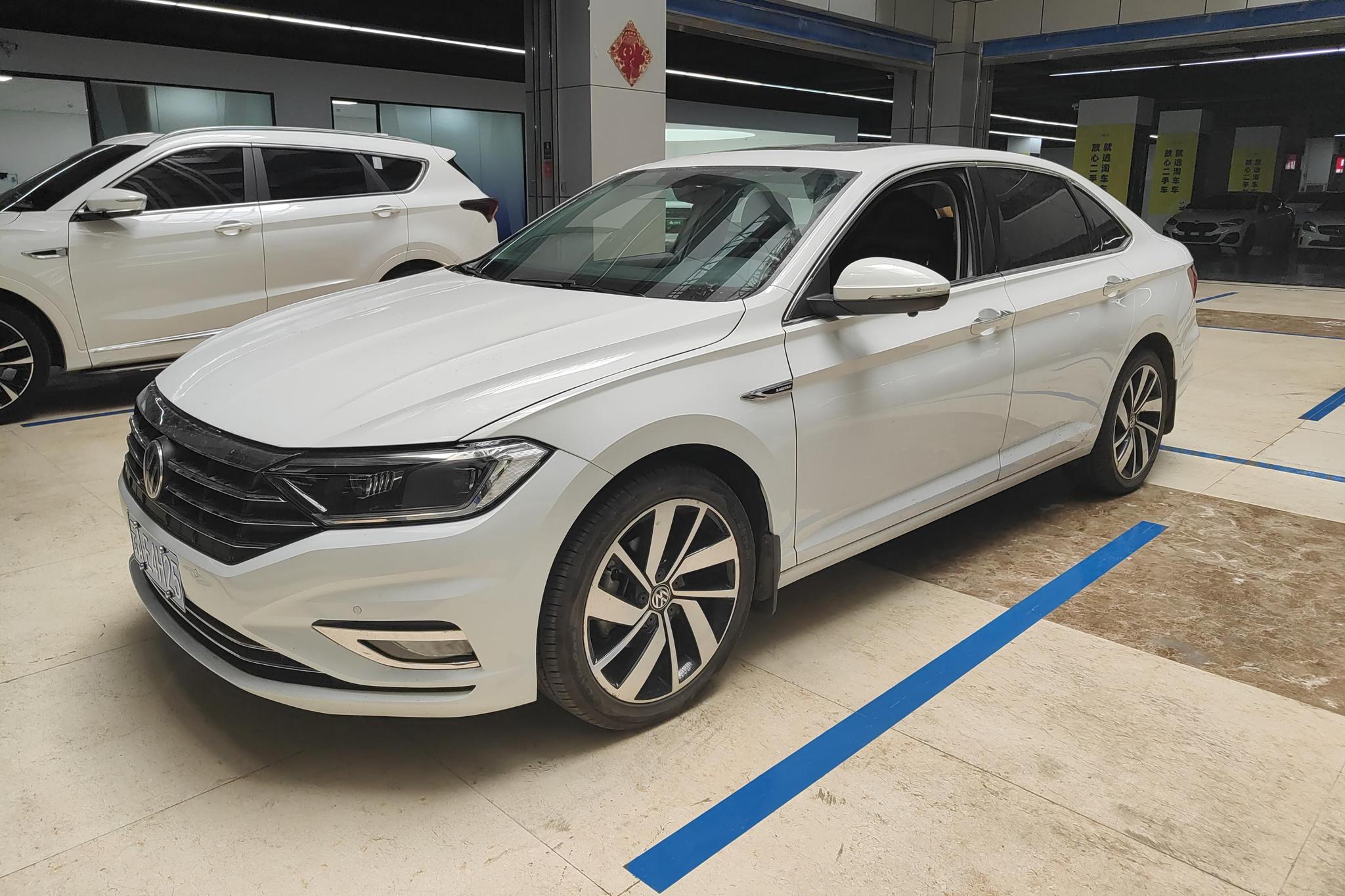 Volkswagen Sagitar