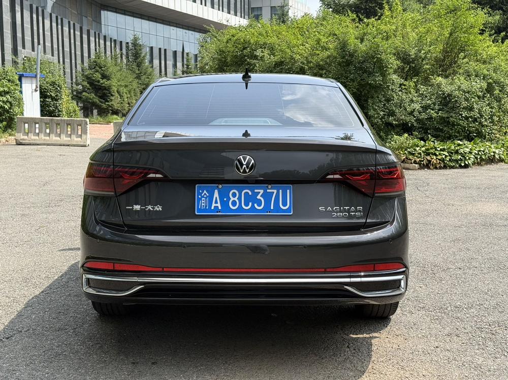 Volkswagen Sagitar