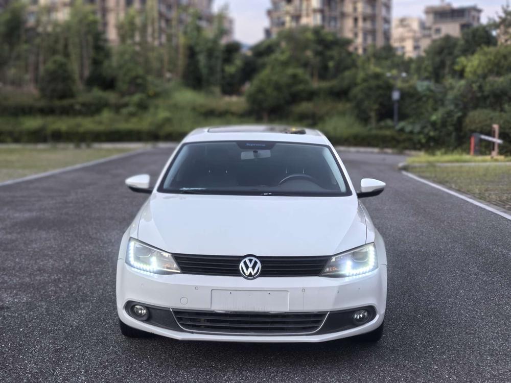 Volkswagen Sagitar