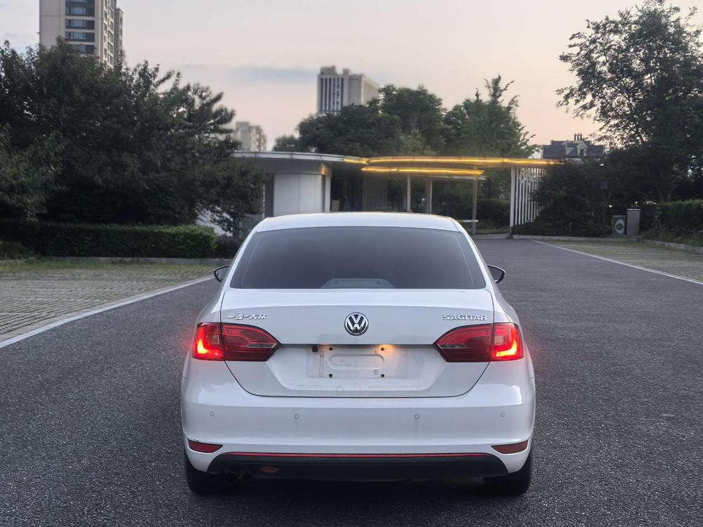 Volkswagen Sagitar