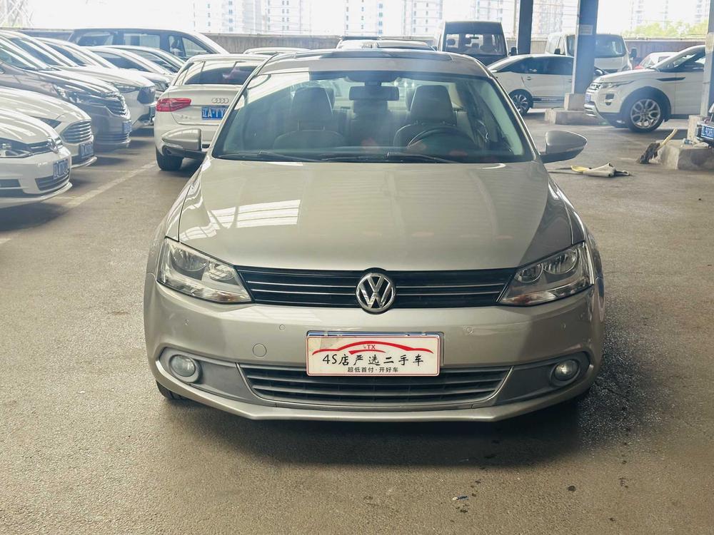 Volkswagen Sagitar