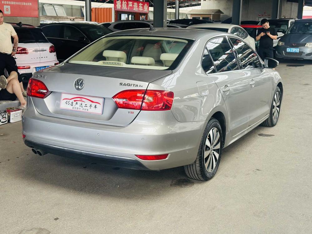 Volkswagen Sagitar