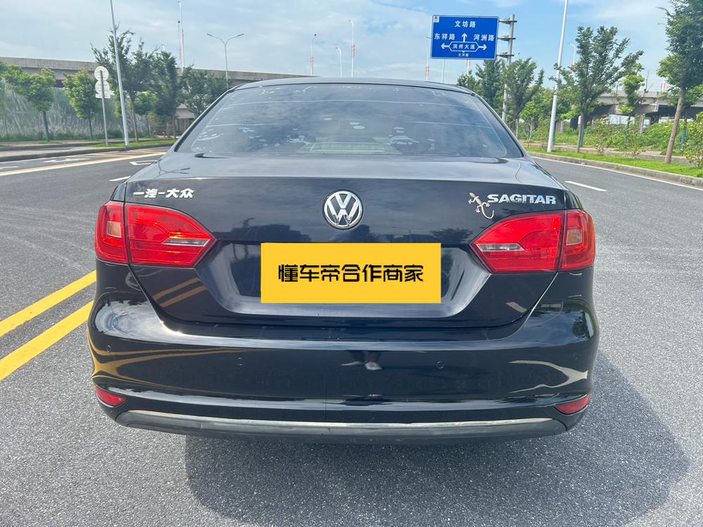 Volkswagen Sagitar