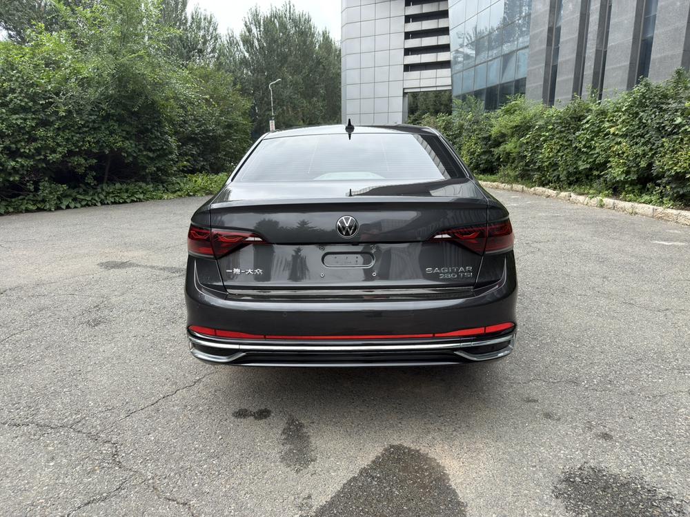 Volkswagen Sagitar