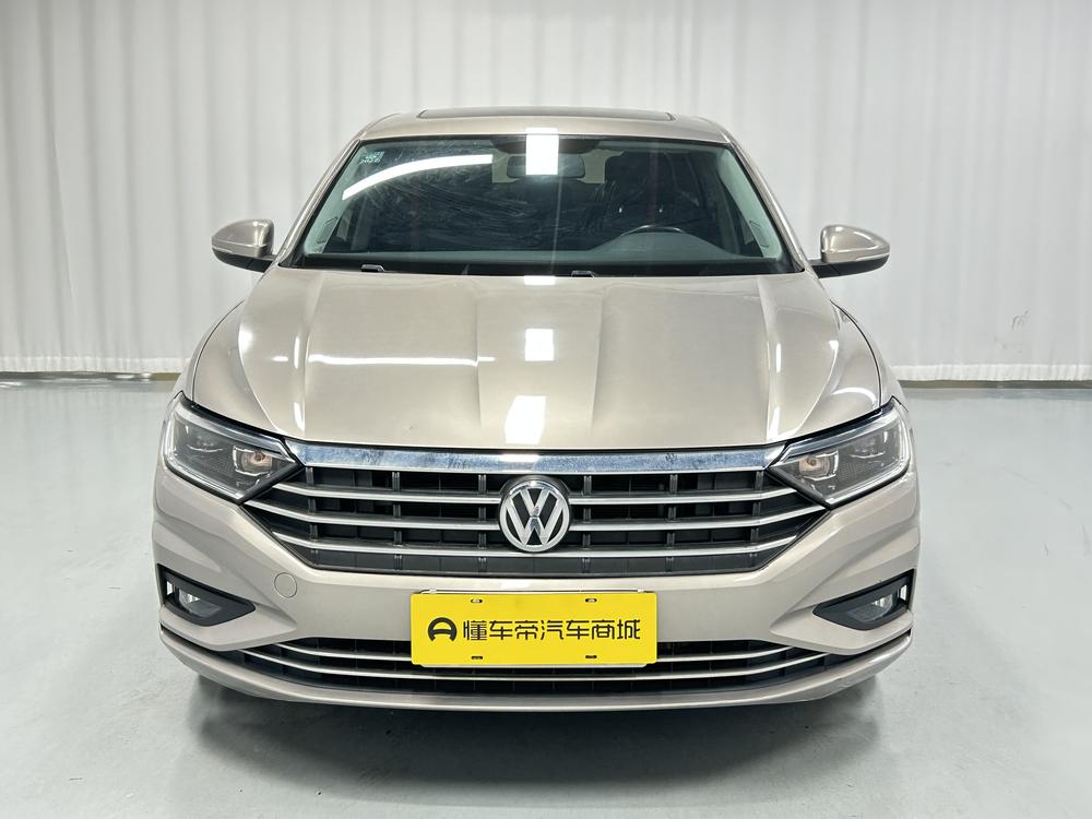 Volkswagen Sagitar