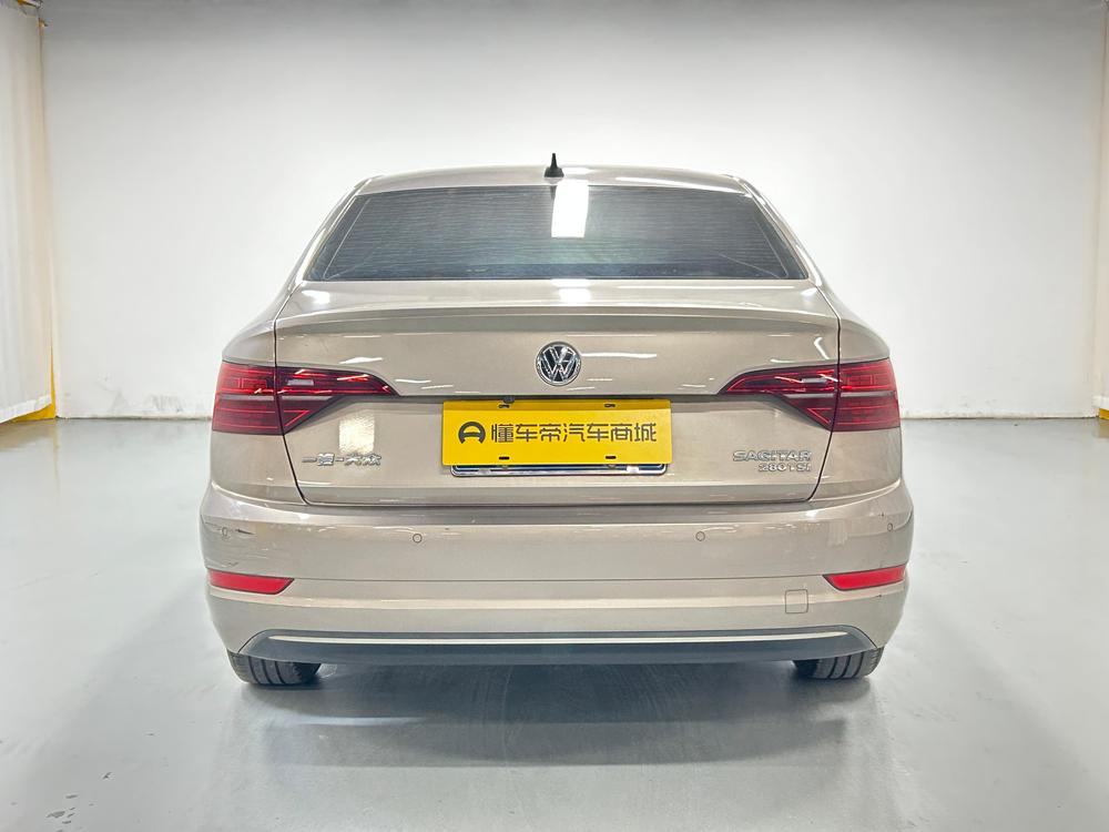 Volkswagen Sagitar