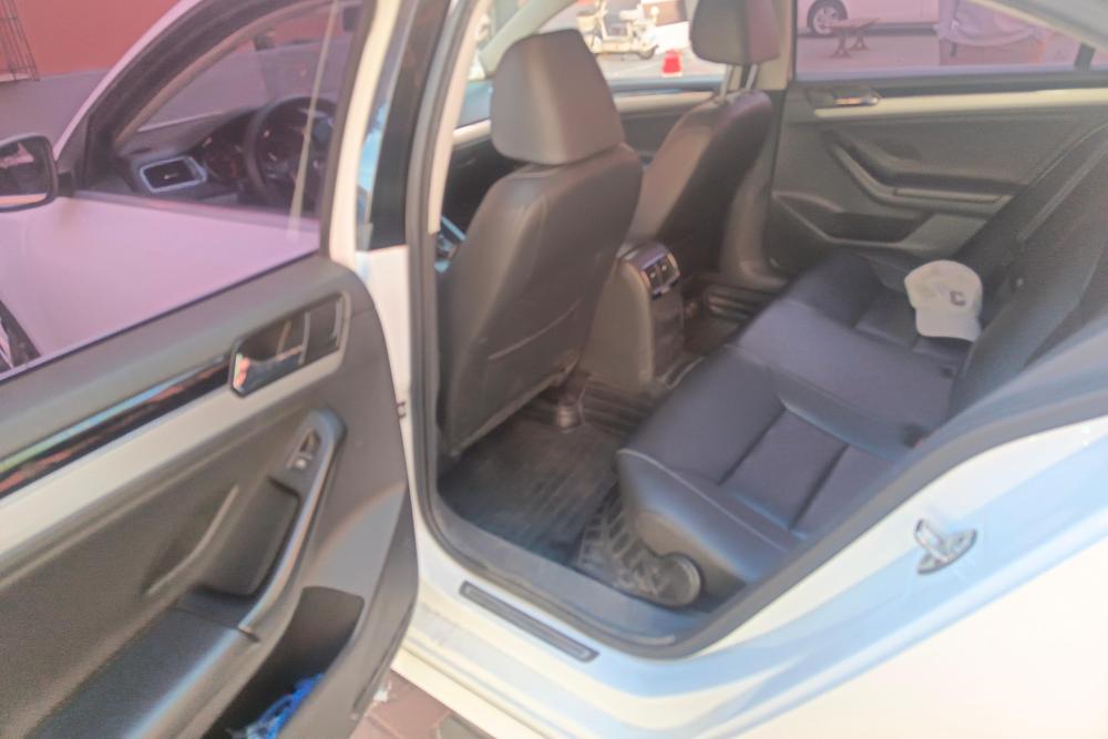 Volkswagen Sagitar
