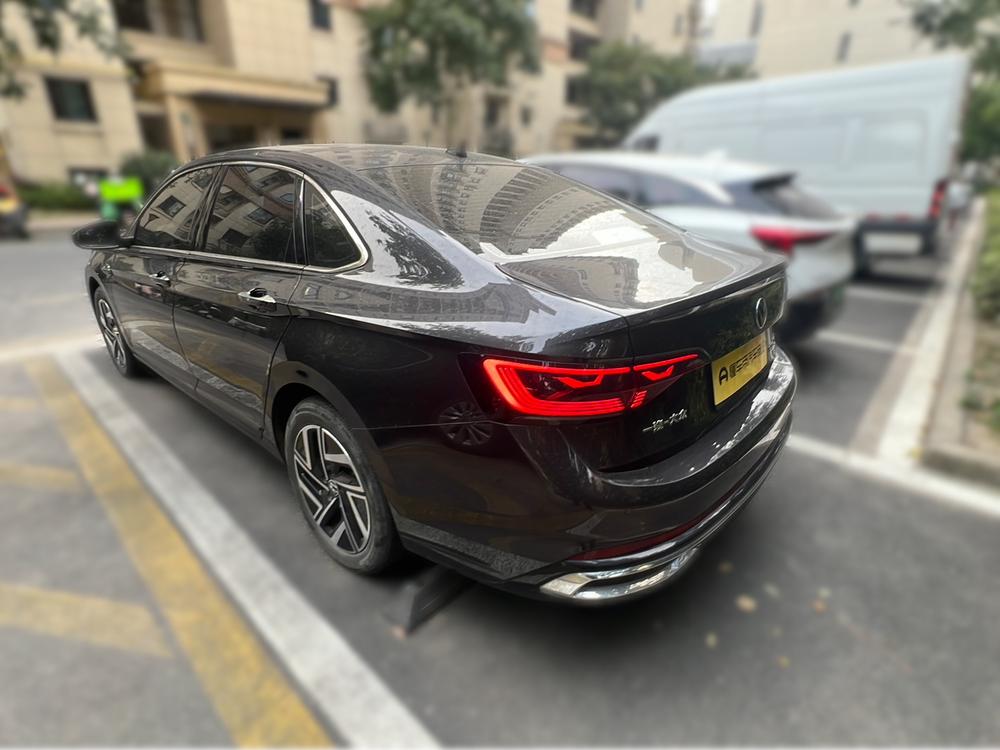 Volkswagen Sagitar