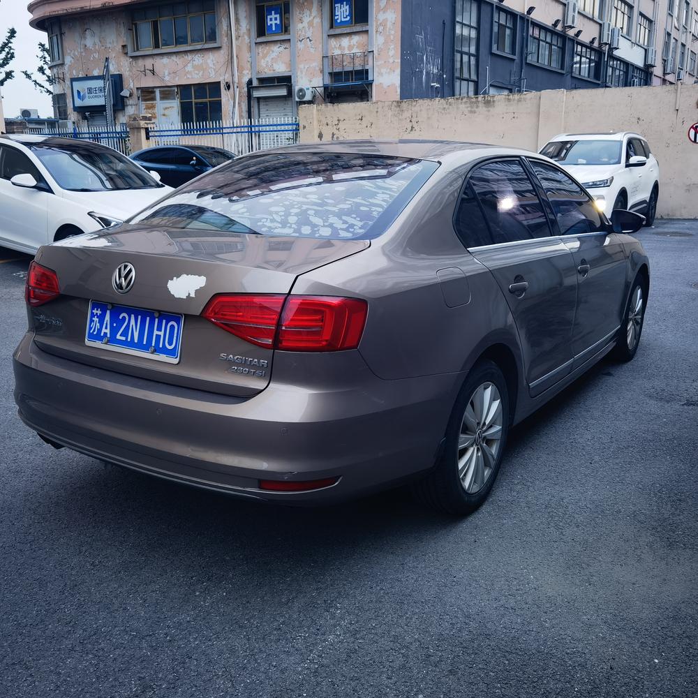 Volkswagen Sagitar