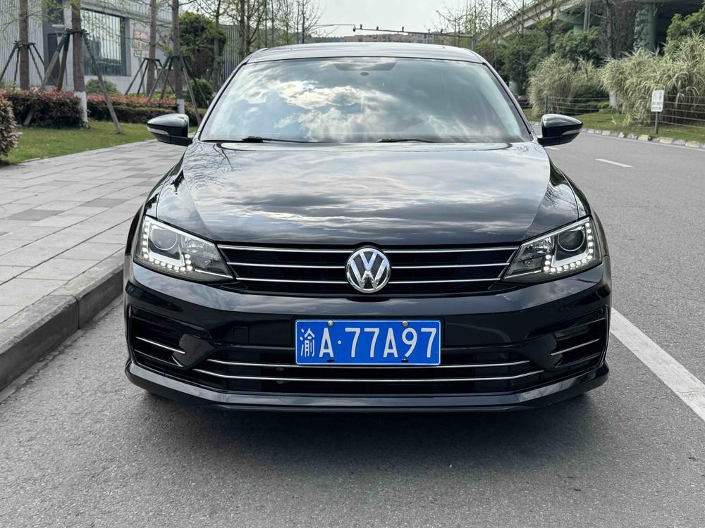 Volkswagen Sagitar