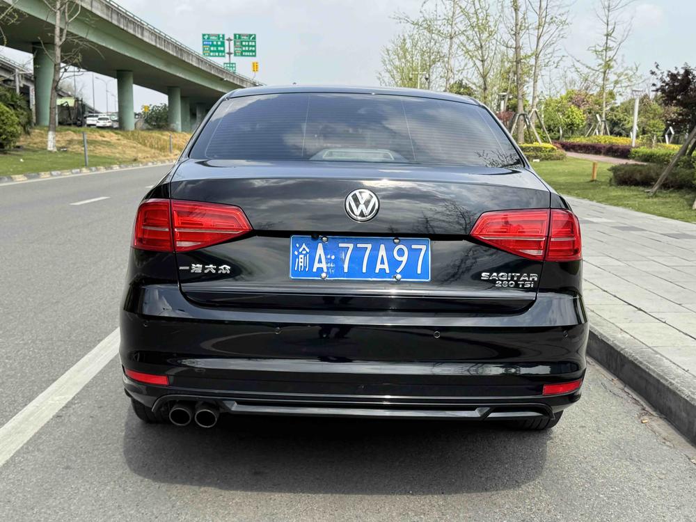 Volkswagen Sagitar