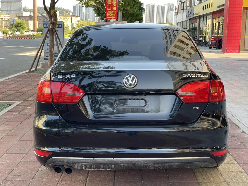 Volkswagen Sagitar