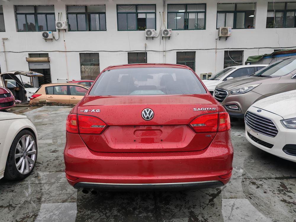Volkswagen Sagitar