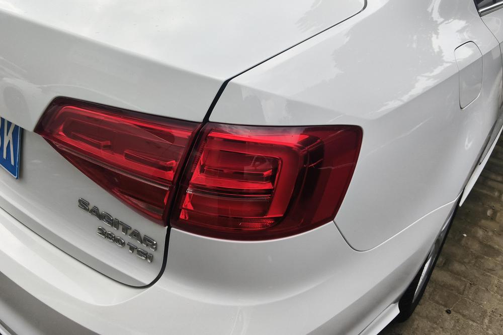 Volkswagen Sagitar