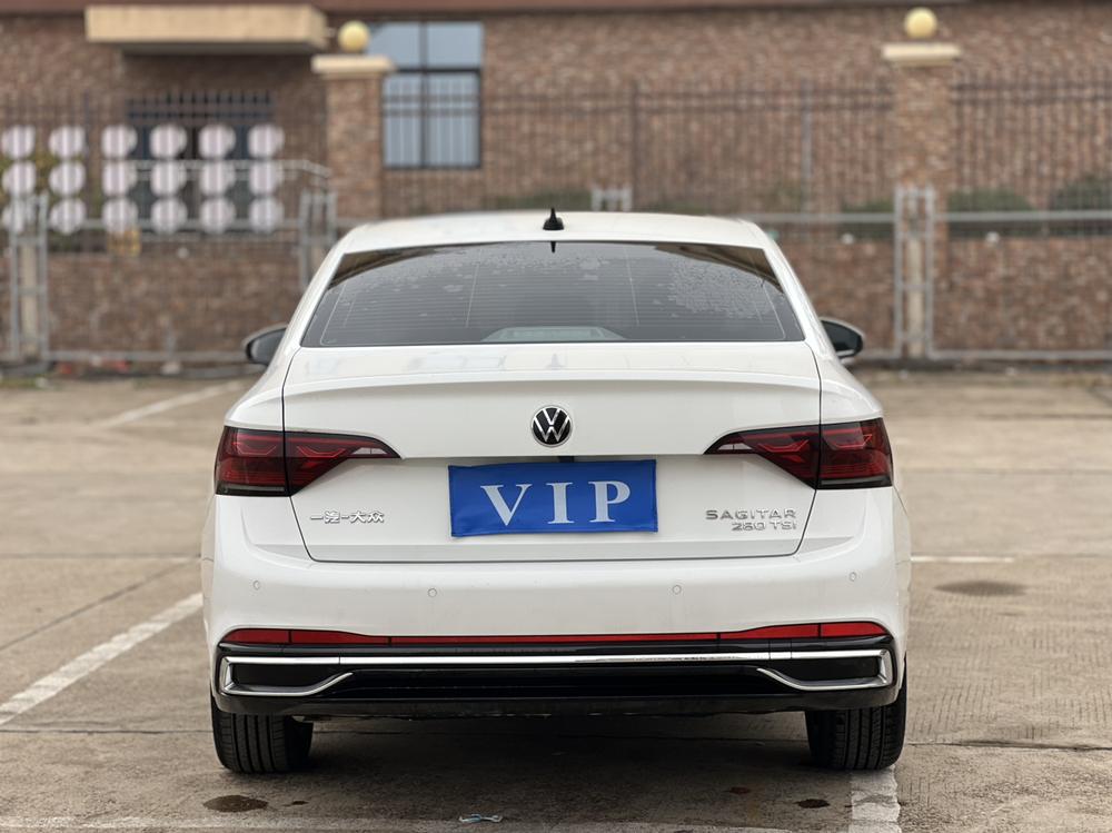 Volkswagen Sagitar