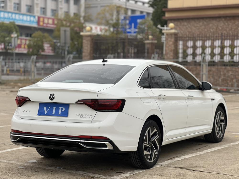 Volkswagen Sagitar
