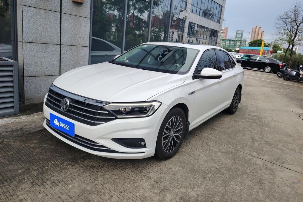 Volkswagen Sagitar