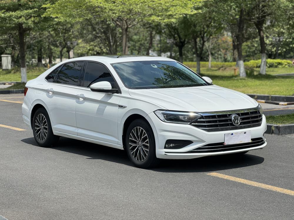 Volkswagen Sagitar