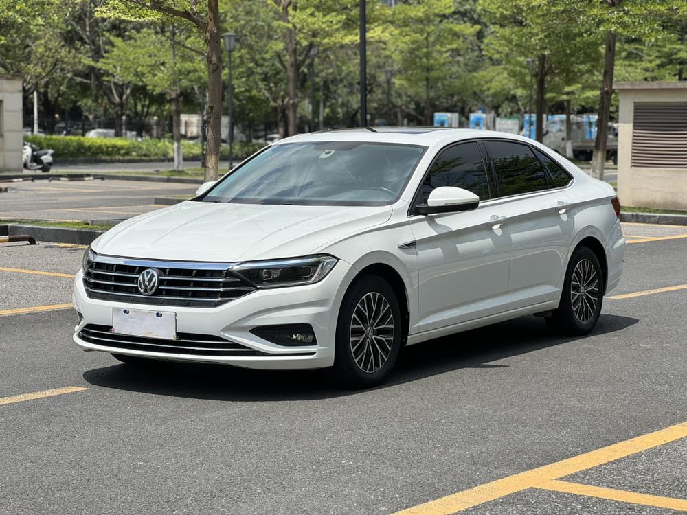 Volkswagen Sagitar