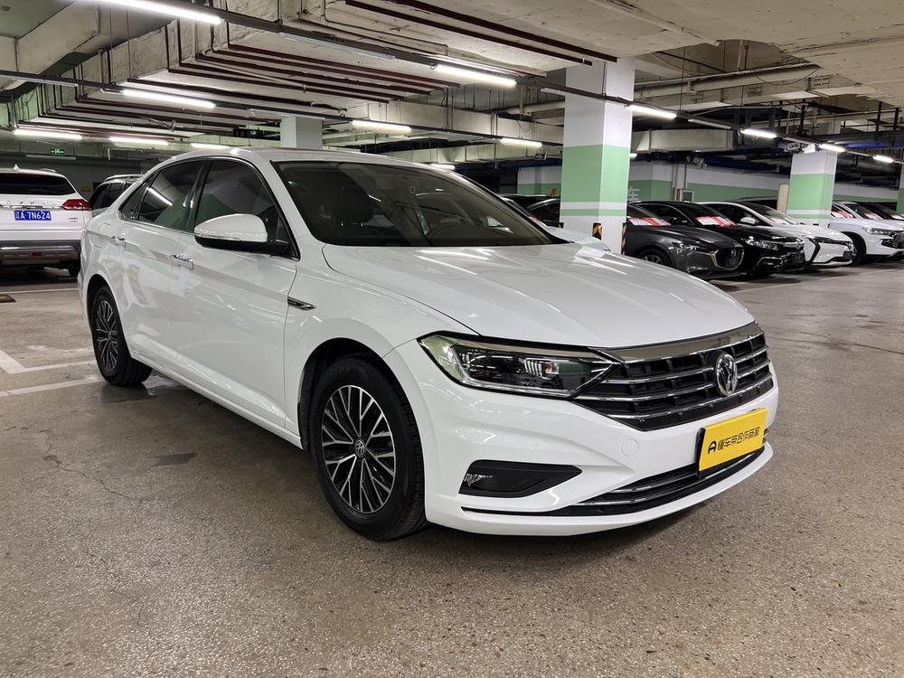 Volkswagen Sagitar