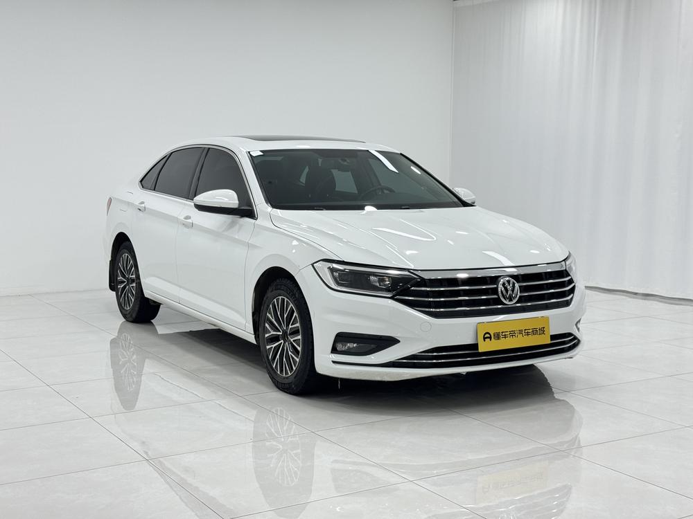 Volkswagen Sagitar