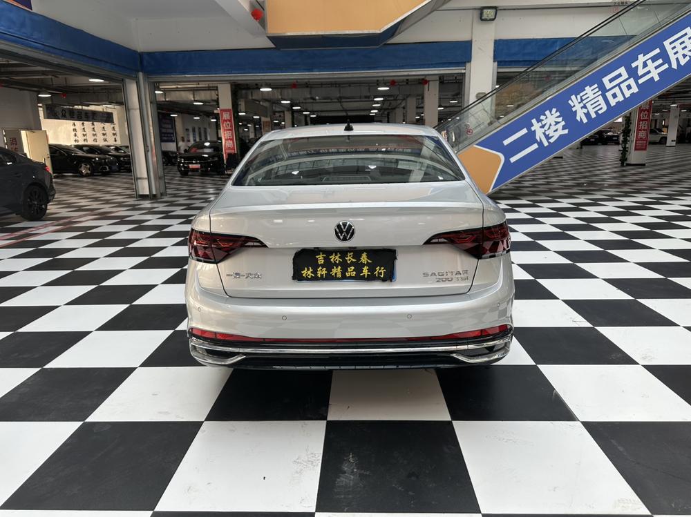Volkswagen Sagitar