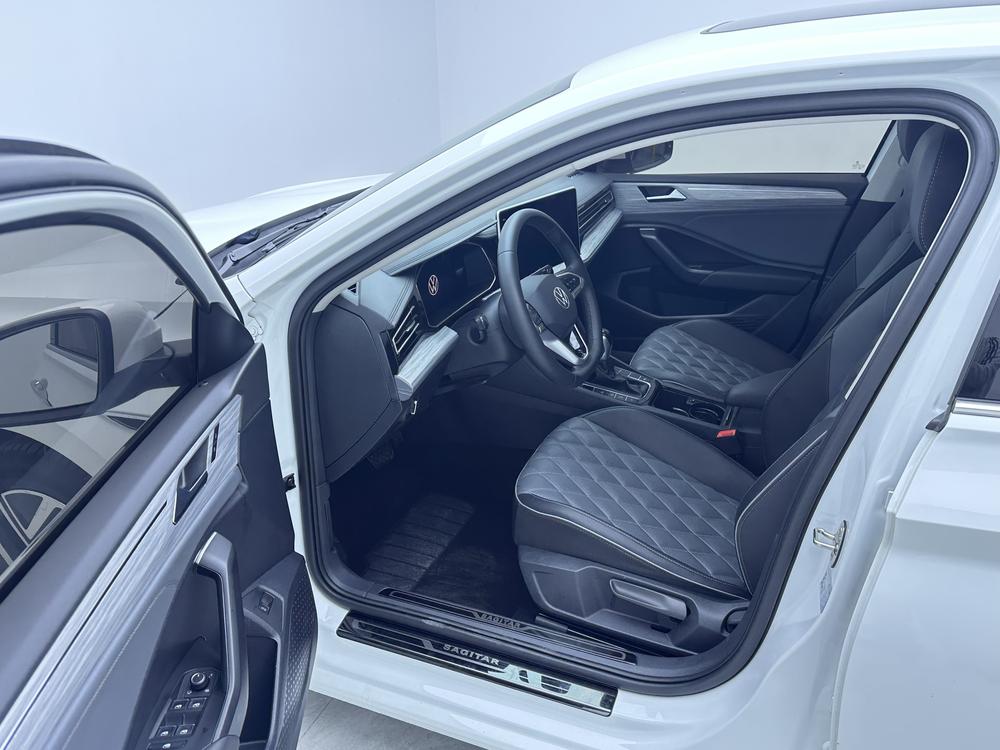 Volkswagen Sagitar
