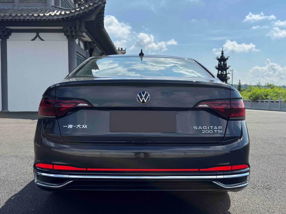 Volkswagen Sagitar