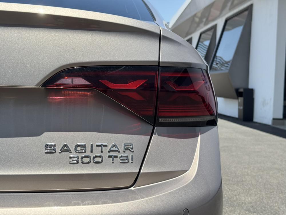Volkswagen Sagitar