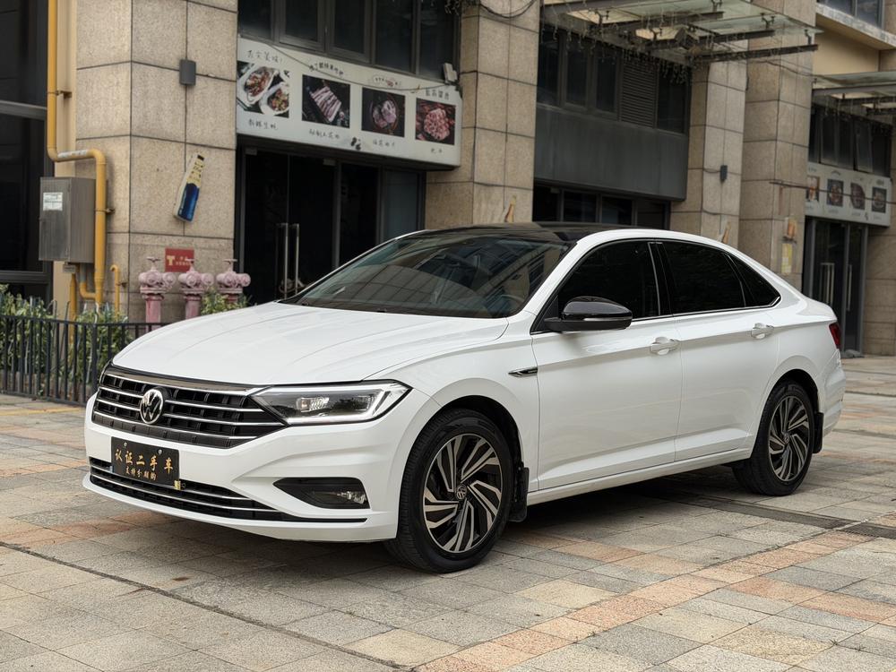 Volkswagen Sagitar