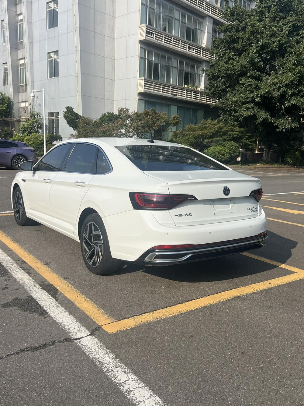 Volkswagen Sagitar