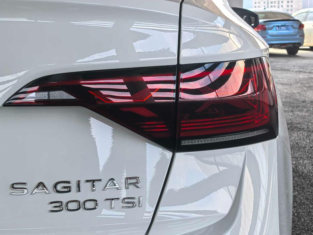 Volkswagen Sagitar