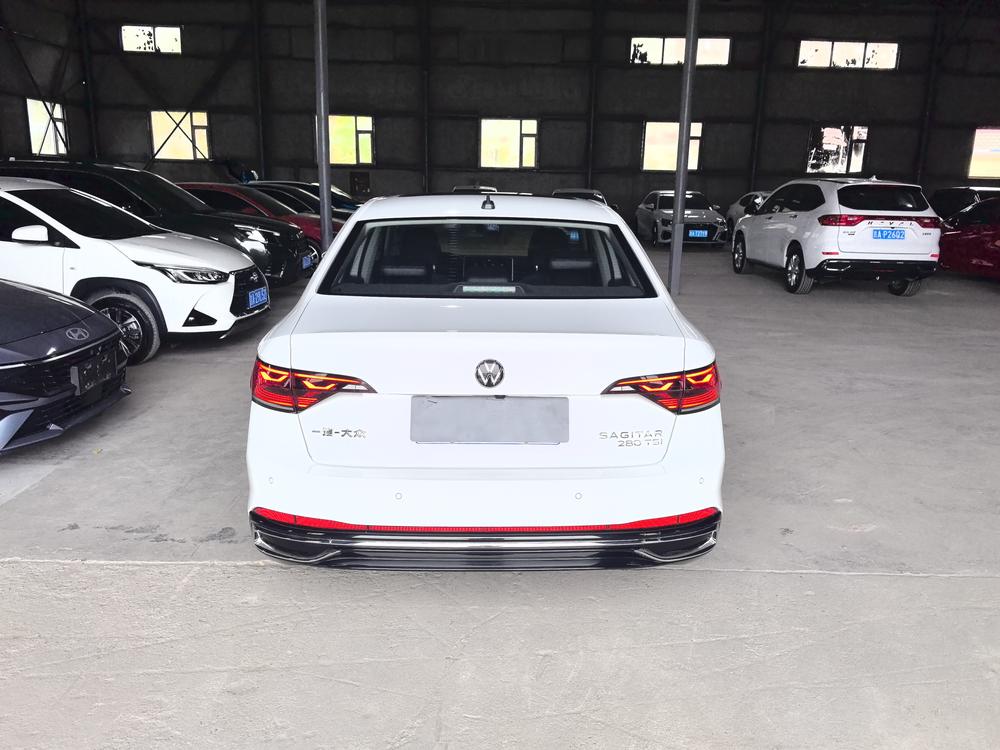 Volkswagen Sagitar