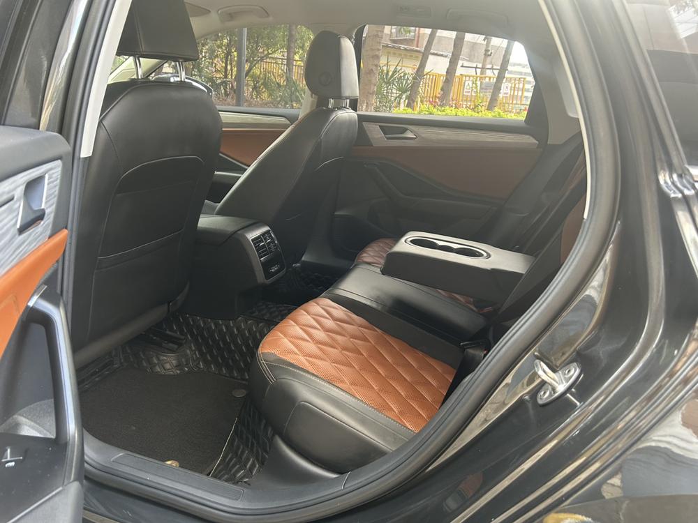 Volkswagen Sagitar