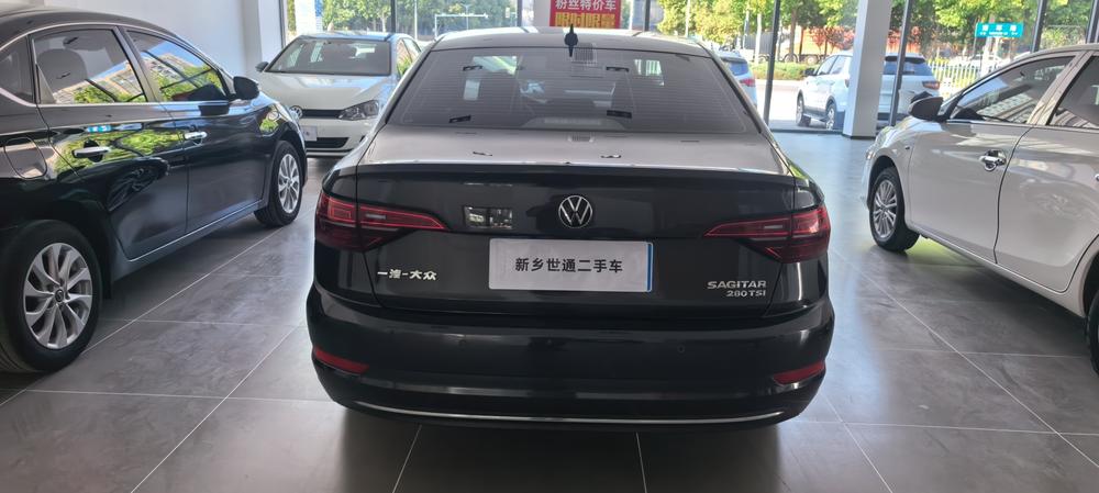 Volkswagen Sagitar