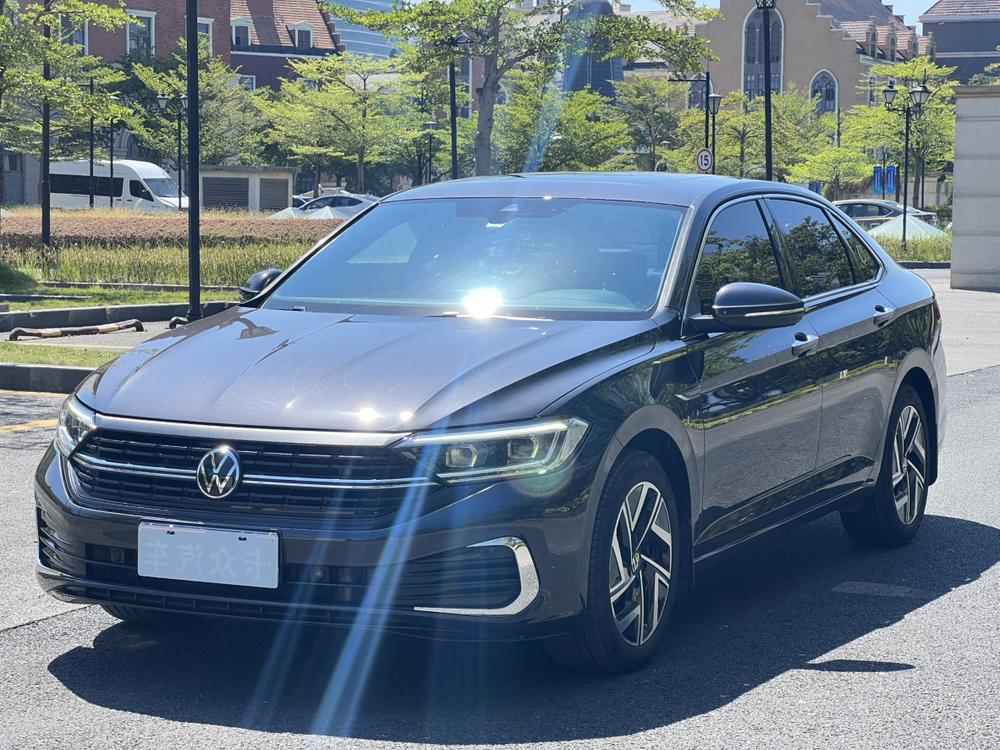 Volkswagen Sagitar