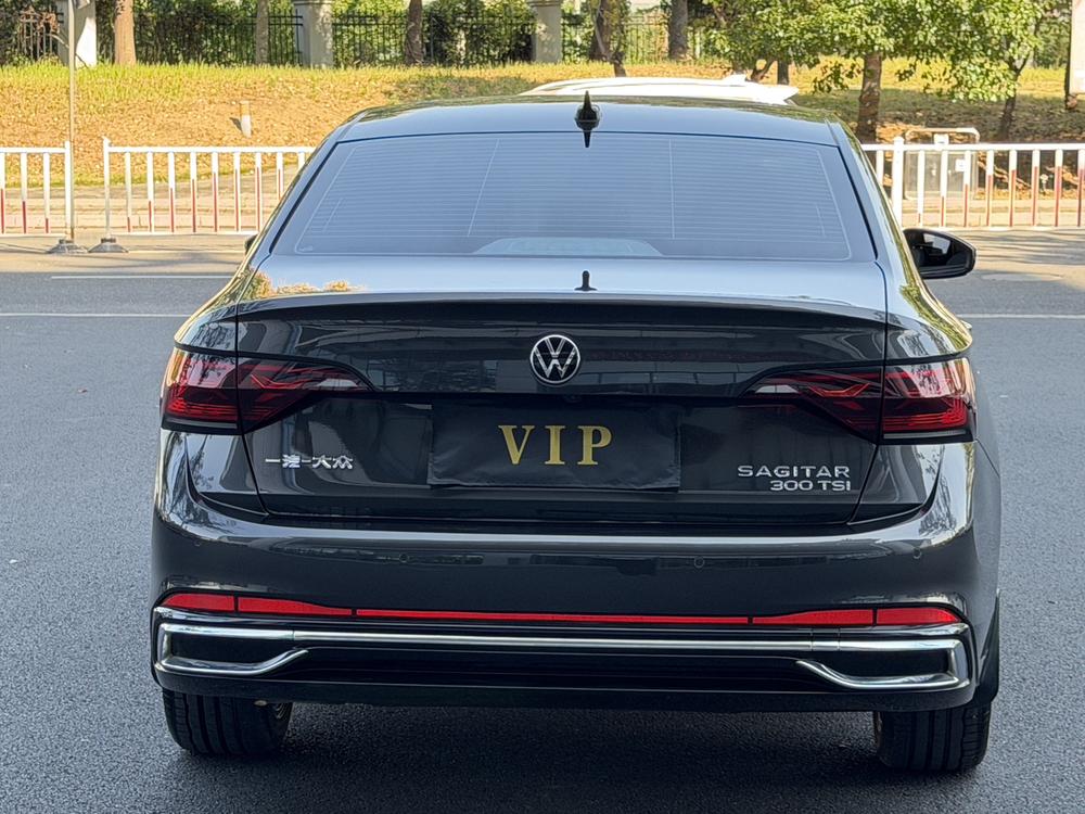 Volkswagen Sagitar