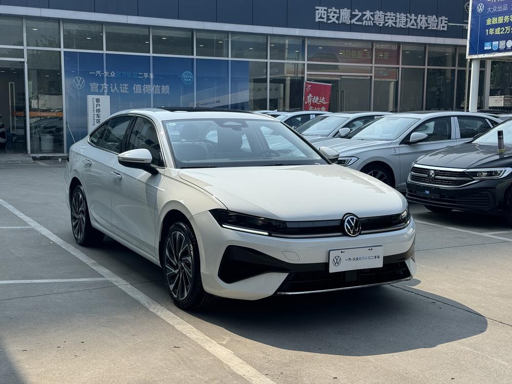 Volkswagen Sagitar