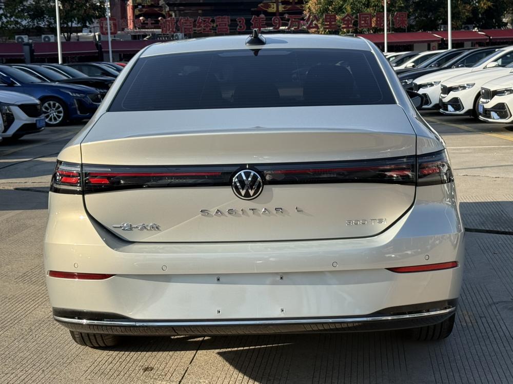 Volkswagen Sagitar